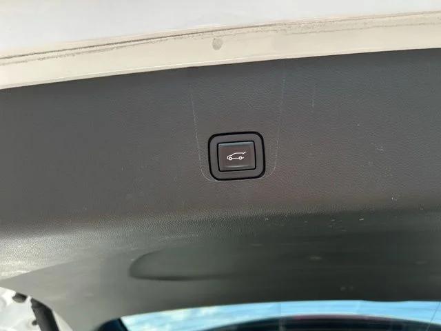 2023 Chevrolet Traverse AWD Premier