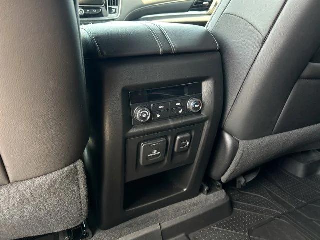 2023 Chevrolet Traverse AWD Premier