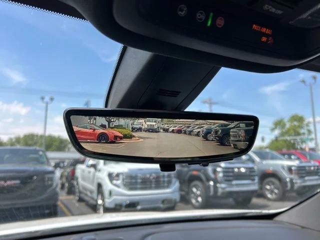 2023 Chevrolet Traverse AWD Premier