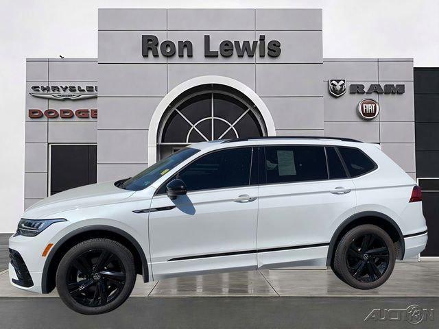 2023 Volkswagen Tiguan 2.0T SE R-Line Black 2023 Volkswagen Tiguan 2.0T SE R-Line Black