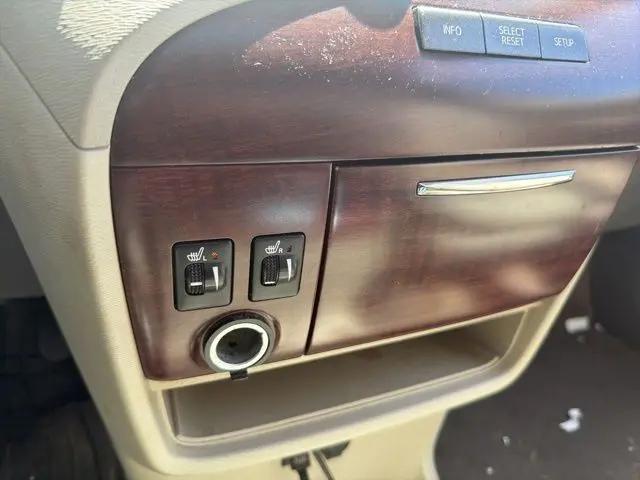 2014 Toyota Sienna XLE V6 8 Passenger