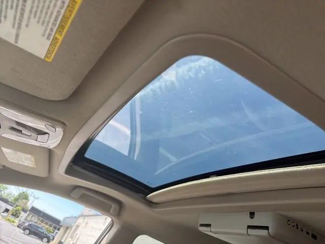 2014 Toyota Sienna XLE V6 8 Passenger