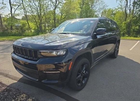 2023 Jeep Grand Cherokee L Limited 4x4 2023 Jeep Grand Cherokee L Limited 4x4