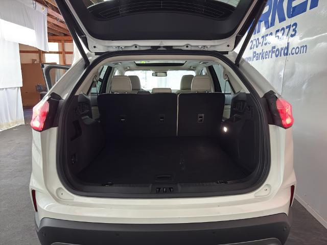 2023 Ford Edge Titanium