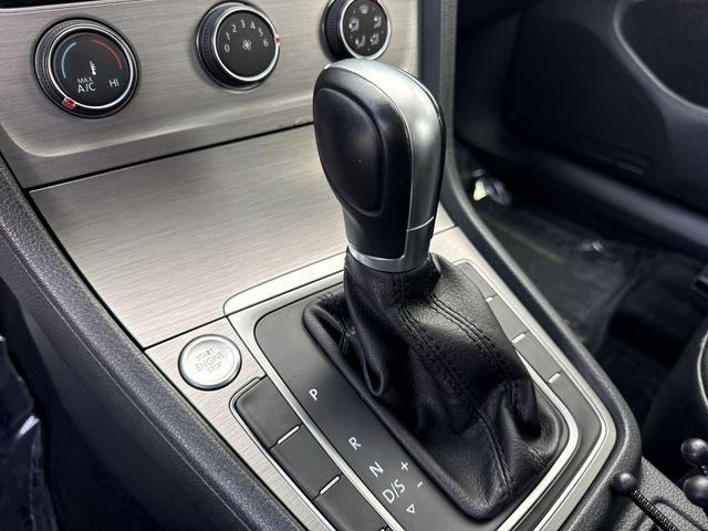 2017 Volkswagen Golf Unknown