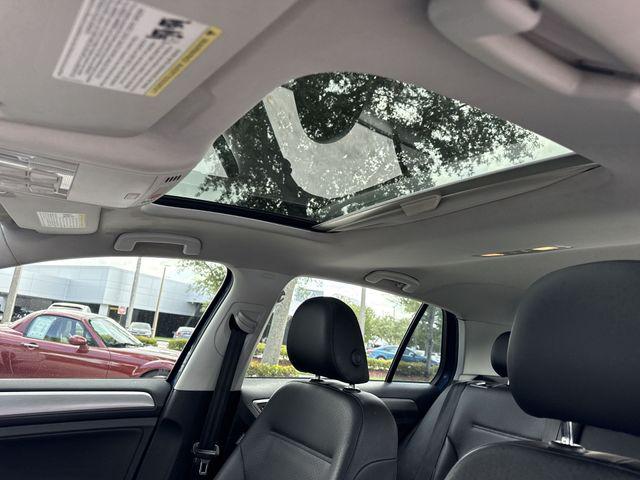 2017 Volkswagen Golf Unknown