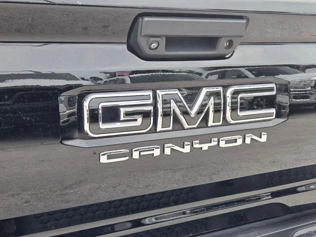 2023 GMC Canyon 2WD Crew Cab Short Box Elevation
