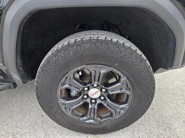 2023 GMC Canyon 2WD Crew Cab Short Box Elevation