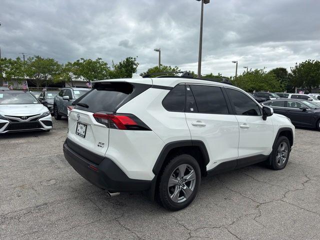 2025 Toyota RAV4 Hybrid XLE