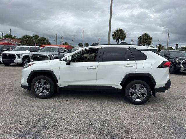 2025 Toyota RAV4 Hybrid XLE