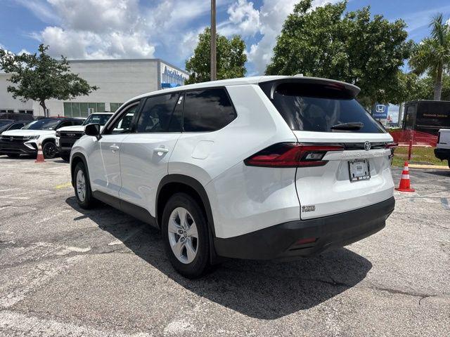 2025 Toyota Grand Highlander LE