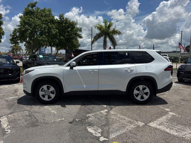 2025 Toyota Grand Highlander LE