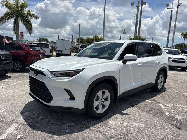 2025 Toyota Grand Highlander LE