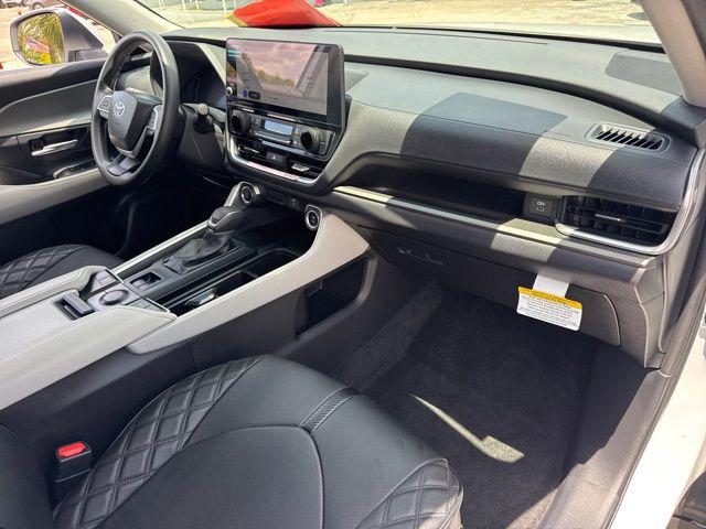2025 Toyota Grand Highlander LE