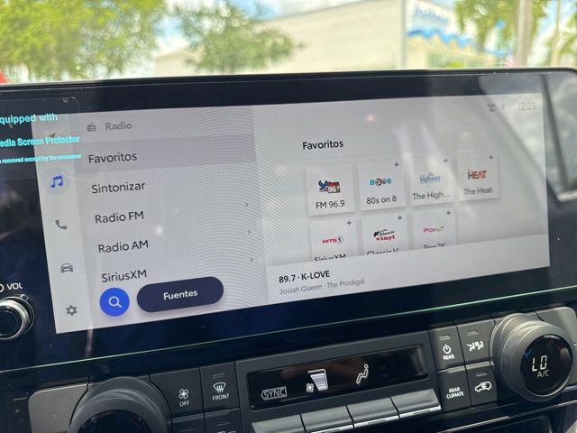 2025 Toyota Grand Highlander LE