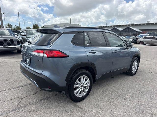 2024 Toyota Corolla Cross LE