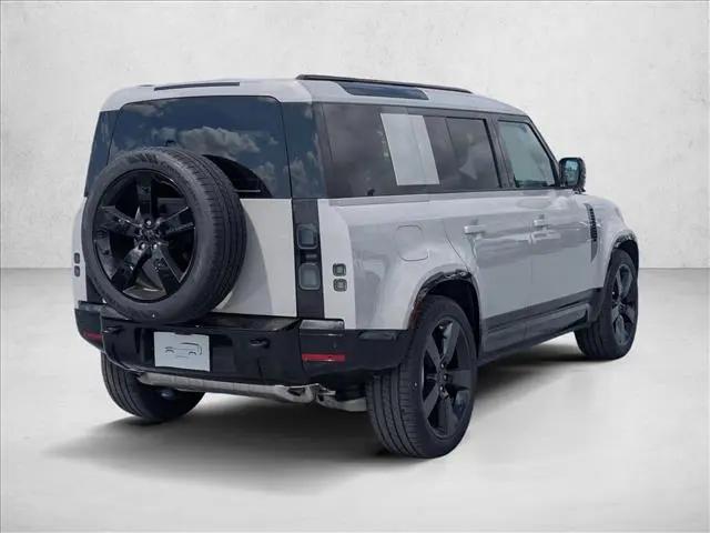2026 Land Rover Defender P400 X-Dynamic SE