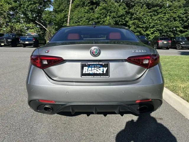 2018 Alfa Romeo Giulia Ti Sport AWD