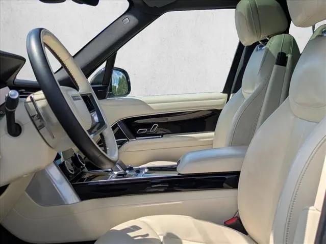 2023 Land Rover Range Rover P530 SE