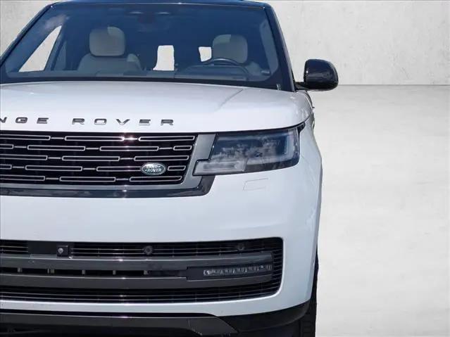 2023 Land Rover Range Rover P530 SE