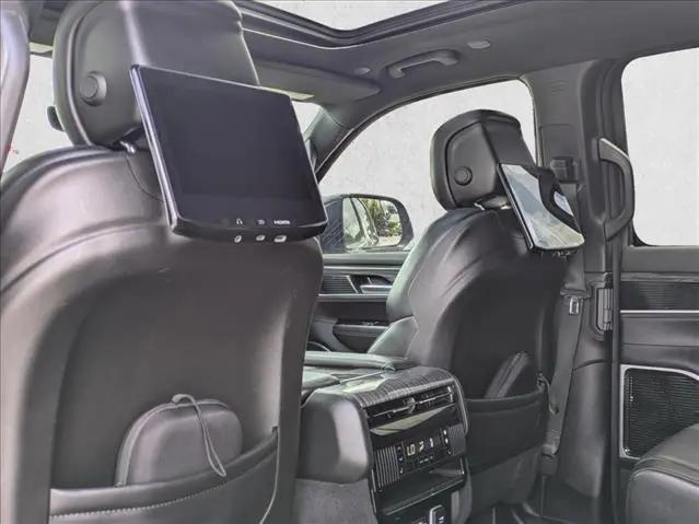 2022 Jeep Wagoneer Series III 4x4