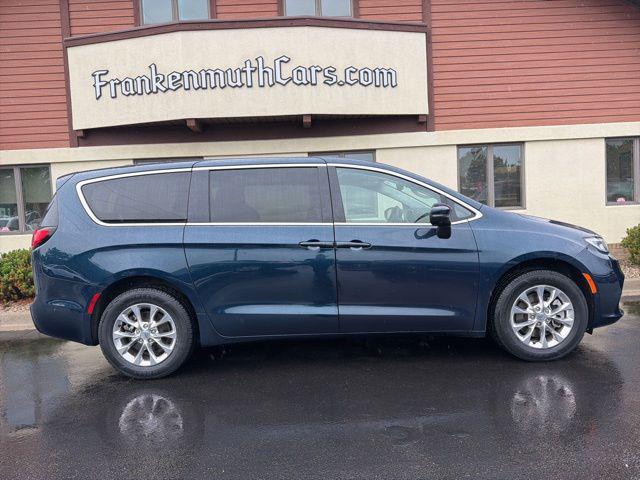 2023 Chrysler Pacifica Touring L AWD