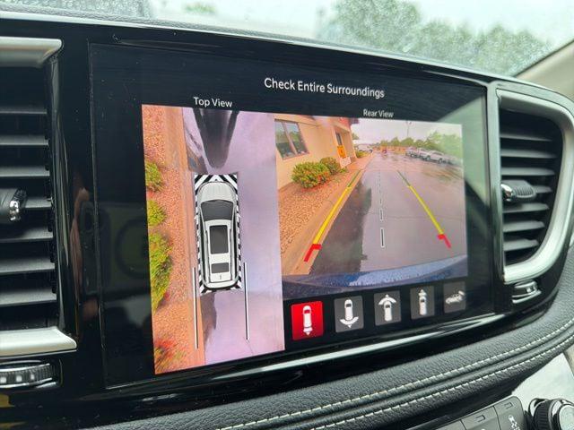 2023 Chrysler Pacifica Touring L AWD