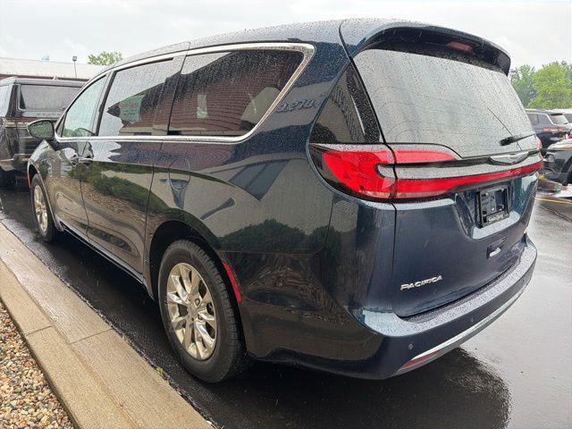 2023 Chrysler Pacifica Touring L AWD