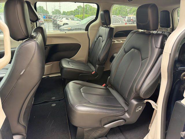 2023 Chrysler Pacifica Touring L AWD