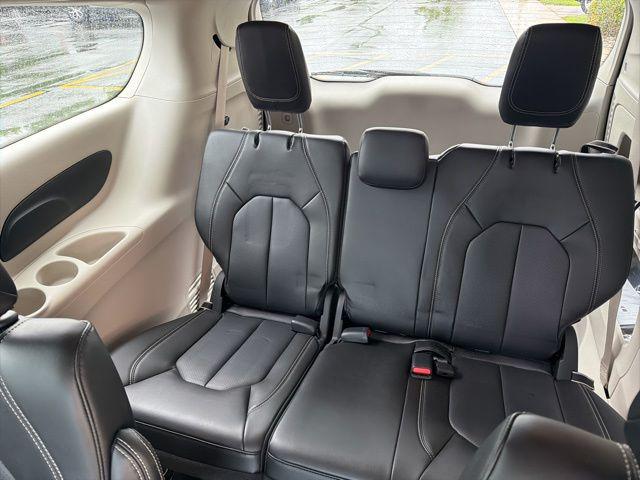 2023 Chrysler Pacifica Touring L AWD