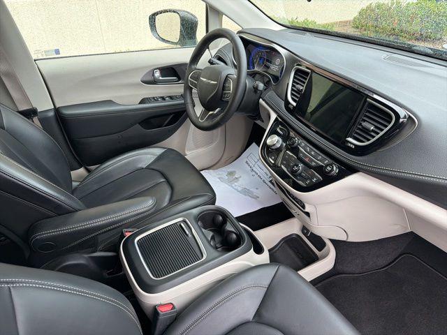 2023 Chrysler Pacifica Touring L AWD