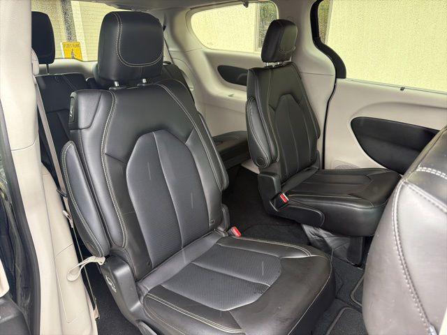 2023 Chrysler Pacifica Touring L AWD