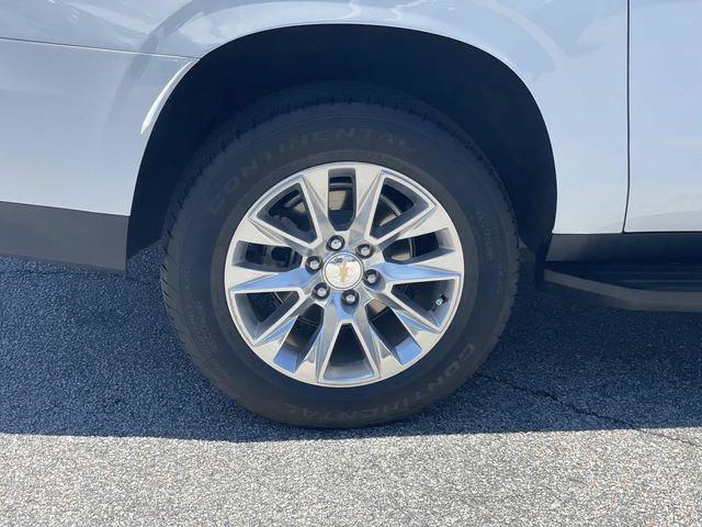 2023 Chevrolet Suburban 4WD Premier