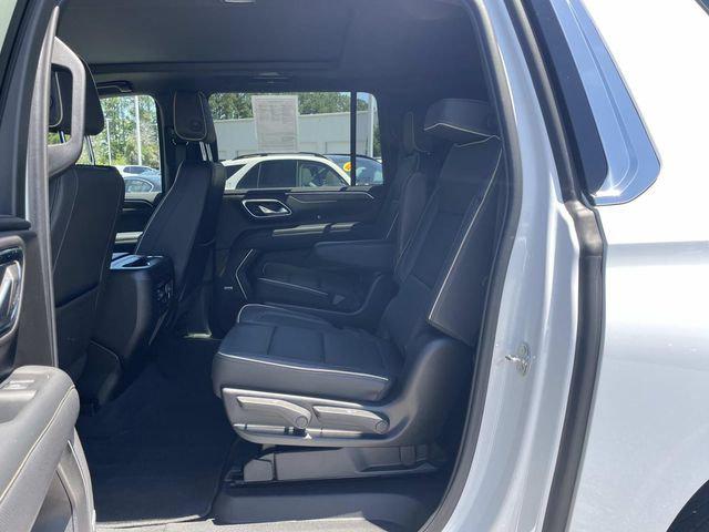 2023 Chevrolet Suburban 4WD Premier