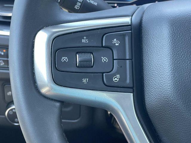 2023 Chevrolet Suburban 4WD Premier