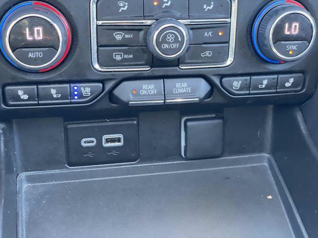 2023 Chevrolet Suburban 4WD Premier