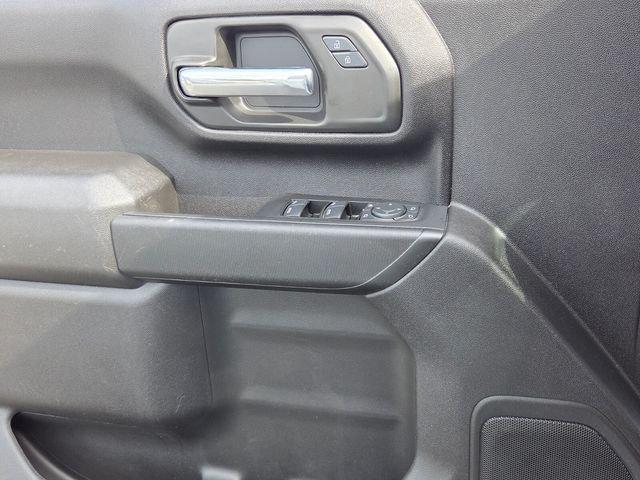 2025 Chevrolet Silverado 2500HD 4WD Crew Cab Standard Bed Custom