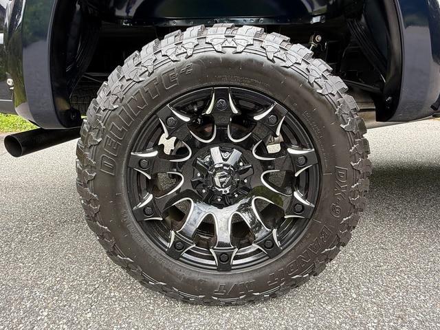 2023 Ford F-150 XLT Crew 4WD V8 Lifted