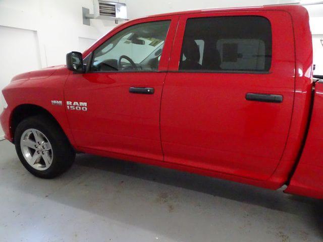 2017 Ram 1500 Express Crew Cab 4x4 5'7" Box