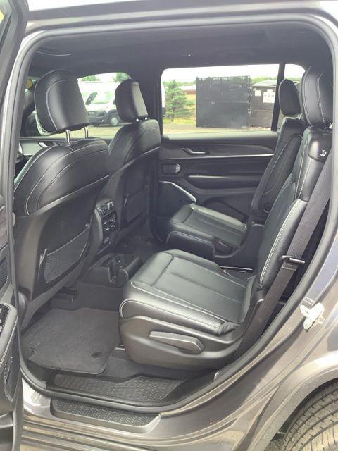 2023 Jeep Grand Cherokee L Overland 4x4