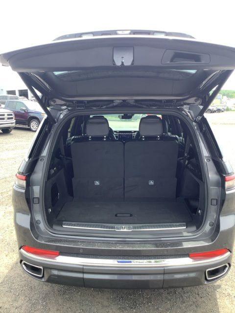 2023 Jeep Grand Cherokee L Overland 4x4