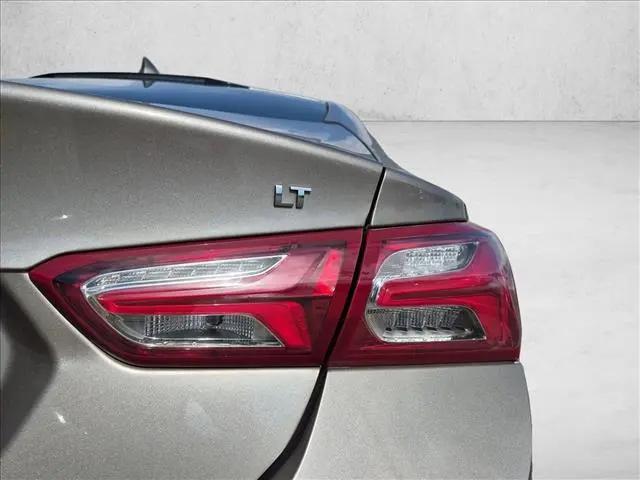 2022 Chevrolet Malibu FWD LT