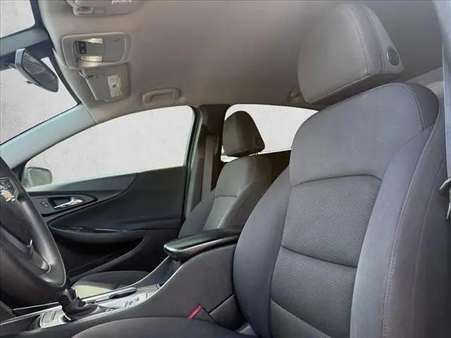 2022 Chevrolet Malibu FWD LT