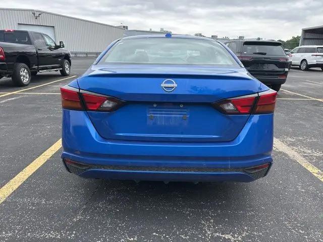 2025 Nissan Altima SV FWD