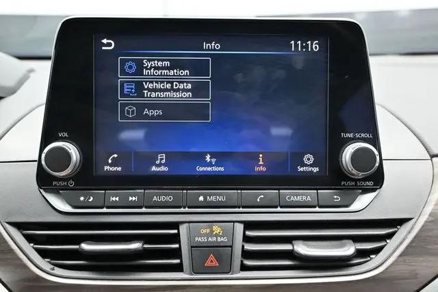 2025 Nissan Altima SV FWD