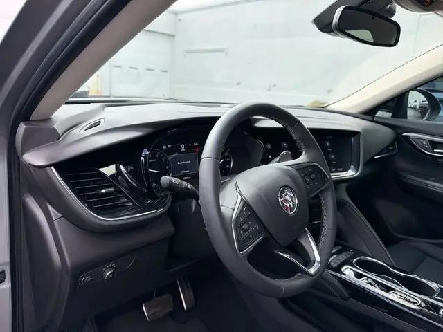2023 Buick Envision Essence AWD