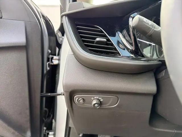 2023 Buick Envision Essence AWD