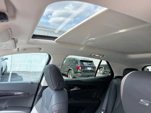 2023 Buick Envision Essence AWD