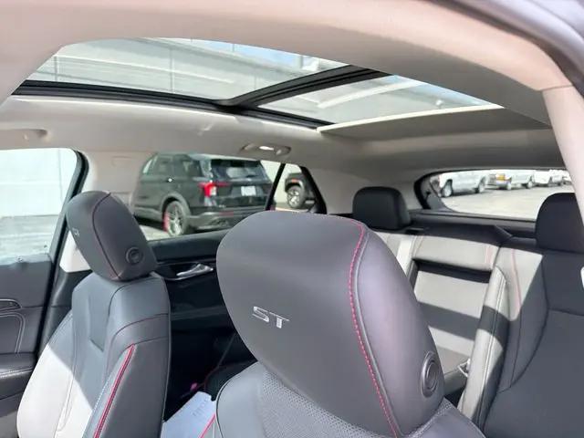 2023 Buick Envision Essence AWD