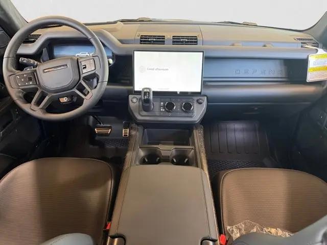 2026 Land Rover Defender P635 OCTA
